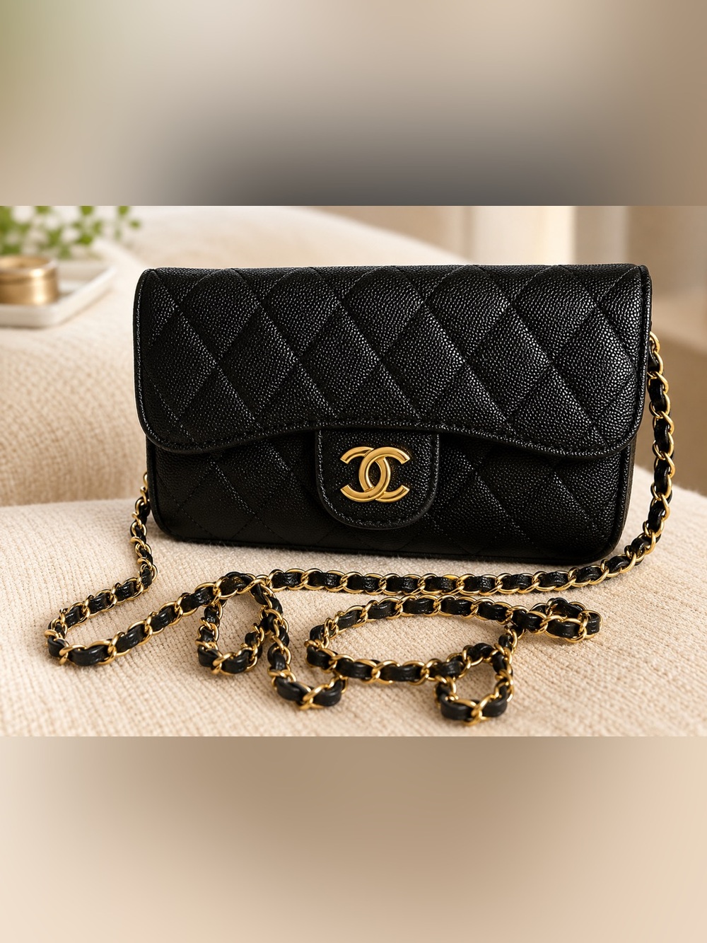 Source Unknown Black Quilted Crossbody with Gold Hardware